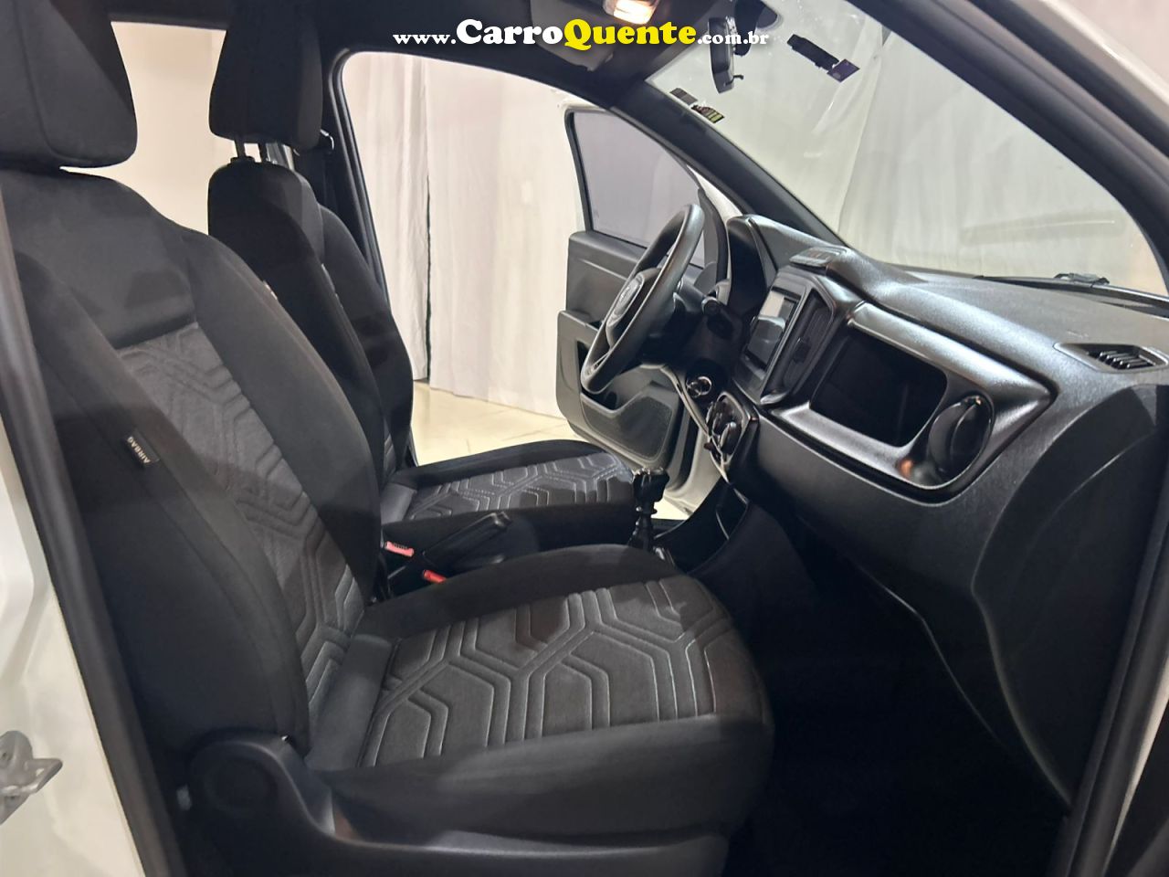 FIAT STRADA 1.3 FIREFLY FREEDOM CD 2025 - Loja