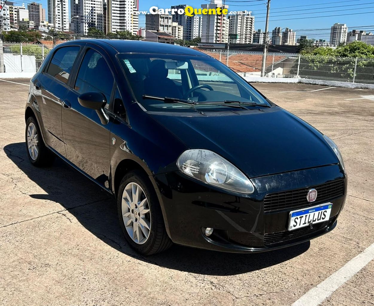 FIAT PUNTO 1.4 ATTRACTIVE ITALIA 8V 2012 - Loja