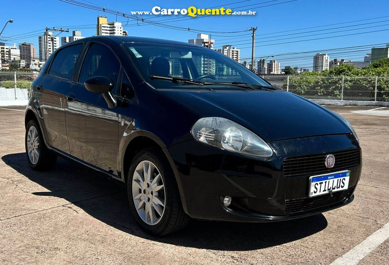 FIAT PUNTO 1.4 ATTRACTIVE ITALIA 8V 2012 - Loja