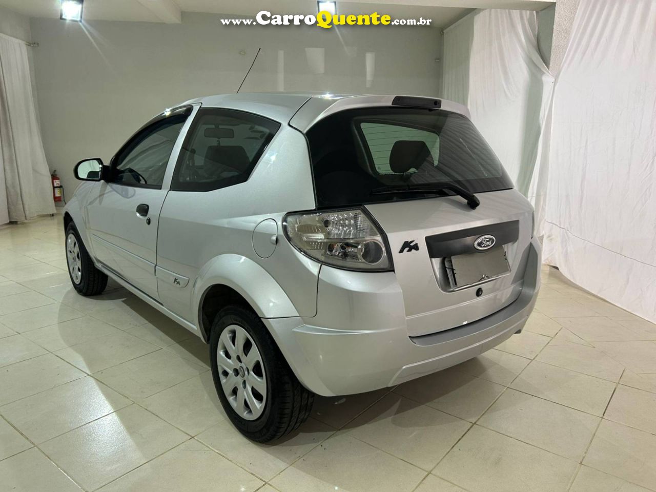 FORD KA 1.0 MPI 8V 2012 - Loja