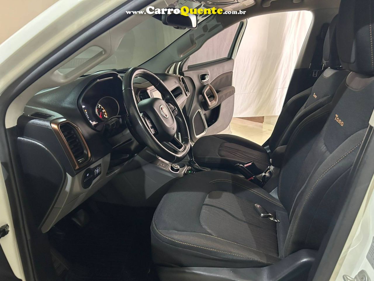 FIAT TORO 2.0 16V TURBO VOLCANO 4WD 2019 - Loja