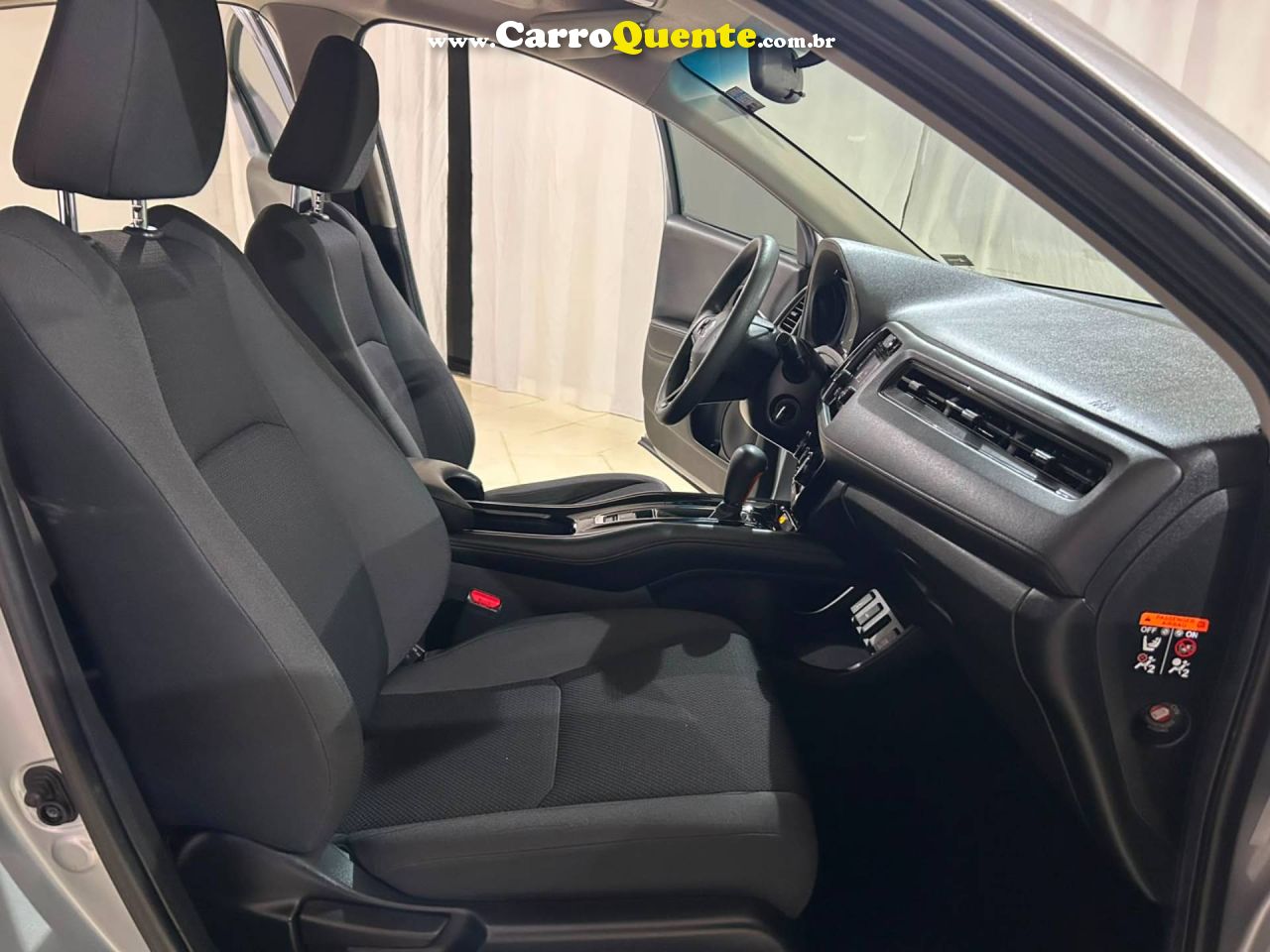 HONDA HR-V 1.8 16V LX 2020 - Loja