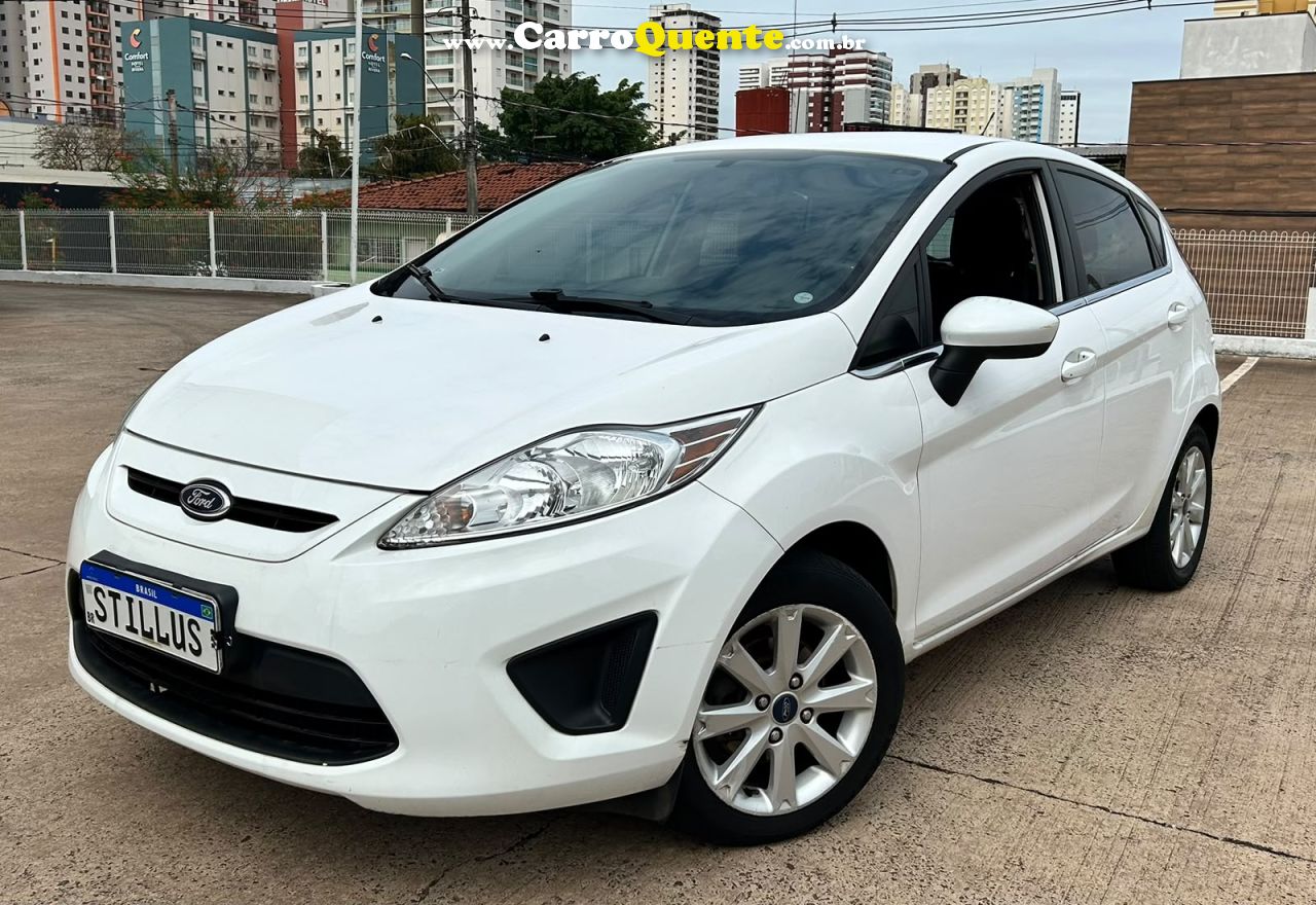 FORD FIESTA 1.6 SE HATCH 16V 2013 - Loja