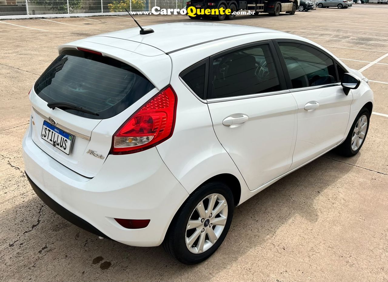 FORD FIESTA 1.6 SE HATCH 16V 2013 - Loja