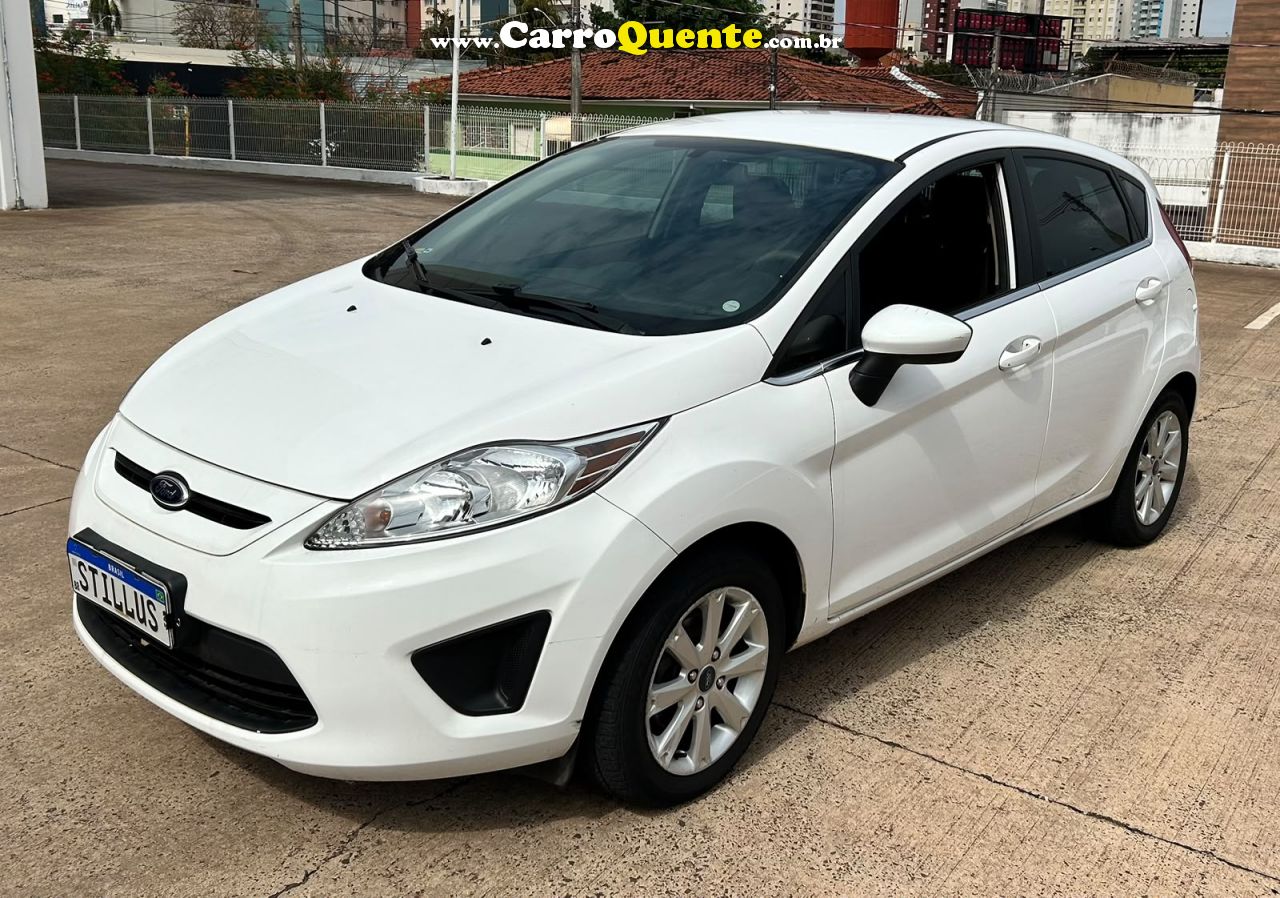 FORD FIESTA 1.6 SE HATCH 16V 2013 - Loja