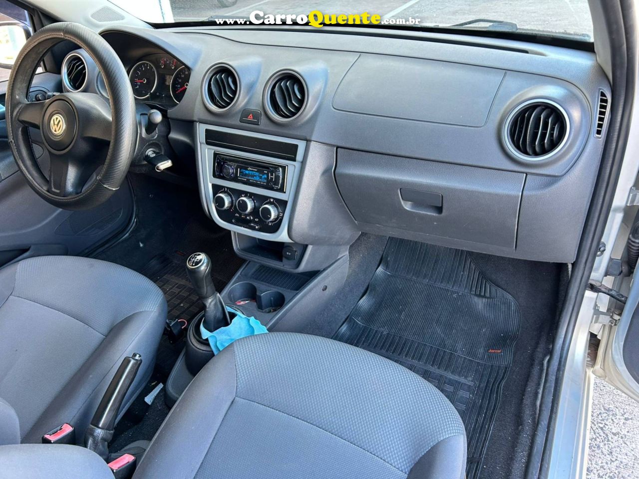 VOLKSWAGEN SAVEIRO 1.6 MI TREND CS 8V G.V 2011 - Loja
