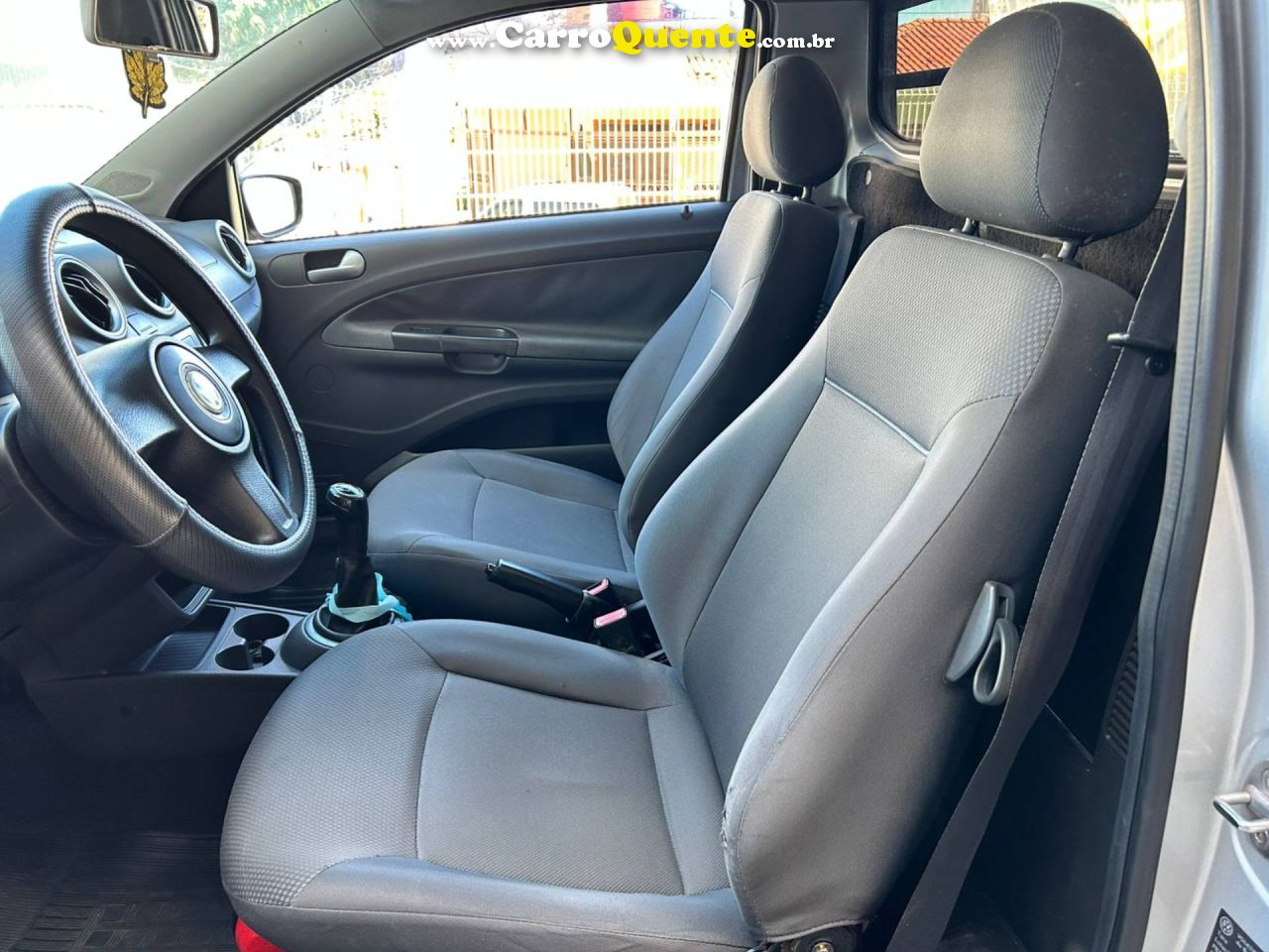 VOLKSWAGEN SAVEIRO 1.6 MI TREND CS 8V G.V 2011 - Loja