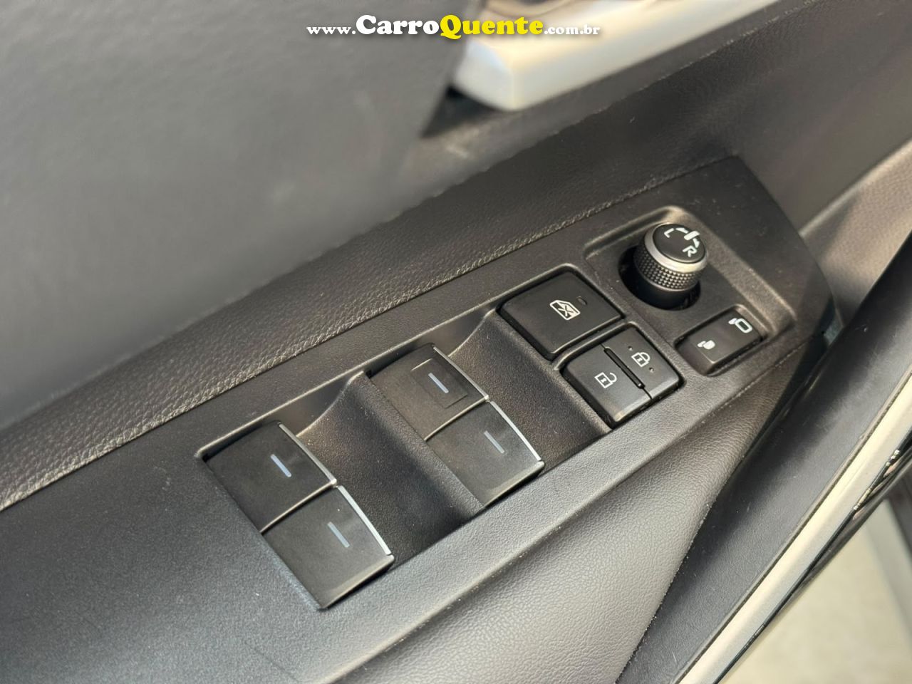 TOYOTA COROLLA 2.0 VVT-IE XEI DIRECT SHIFT 2024 - Loja