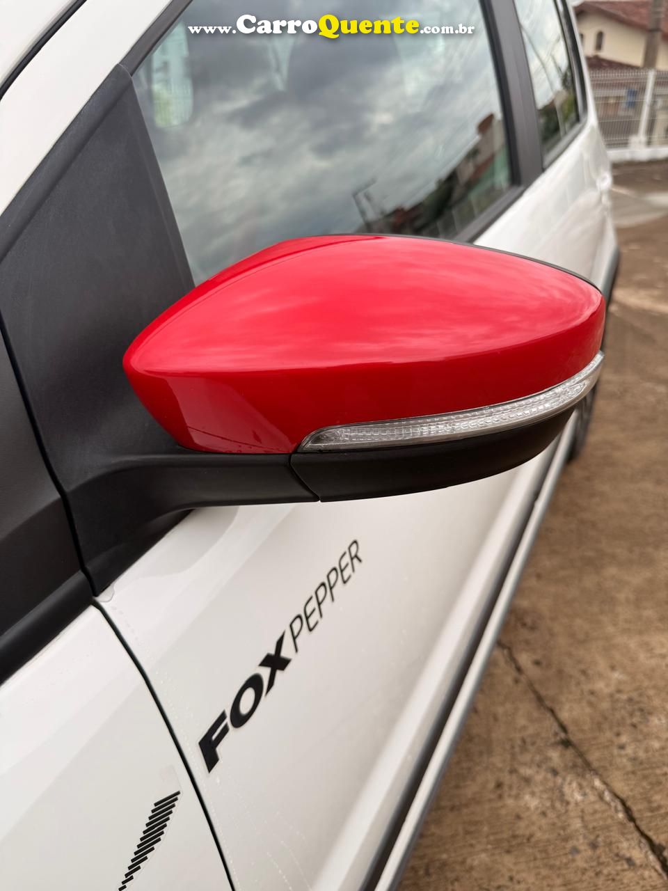 VOLKSWAGEN FOX 1.6 MSI PEPPER 16V 2017 - Loja
