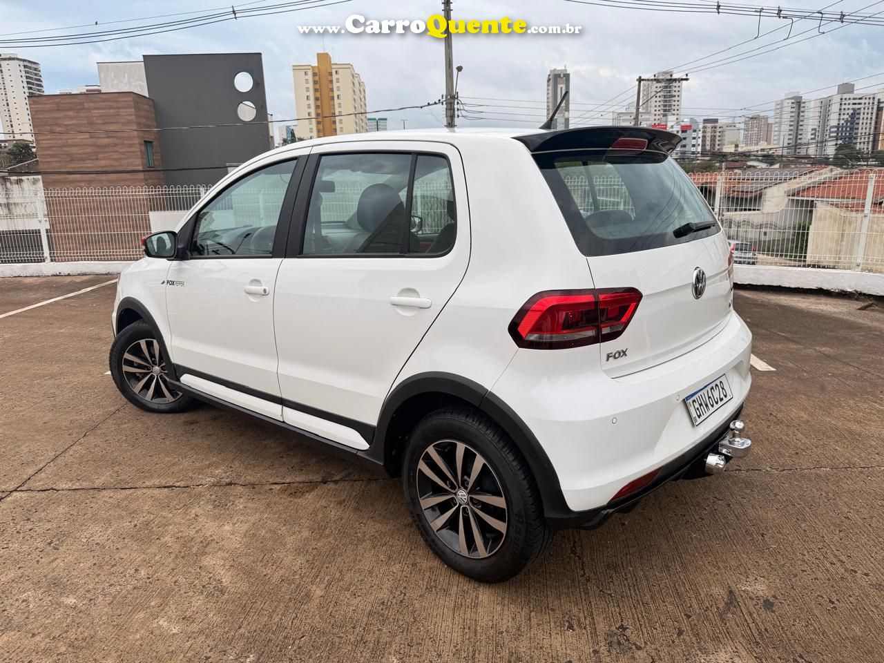 VOLKSWAGEN FOX 1.6 MSI PEPPER 16V 2017 - Loja