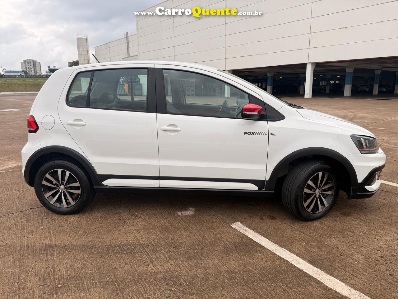 VOLKSWAGEN FOX 1.6 MSI PEPPER 16V 2017 - Loja