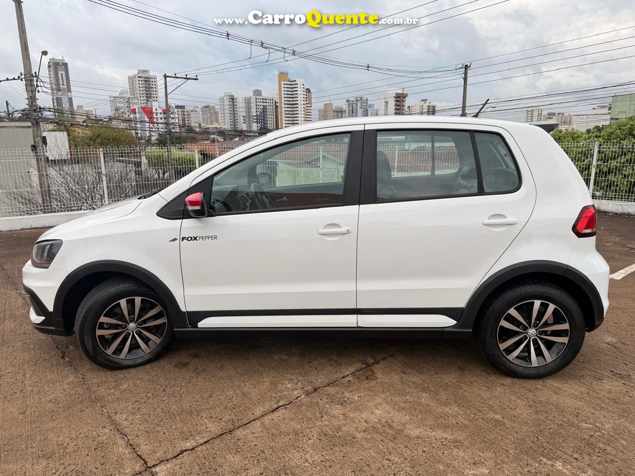 VOLKSWAGEN FOX 1.6 MSI PEPPER 16V 2017 - Loja