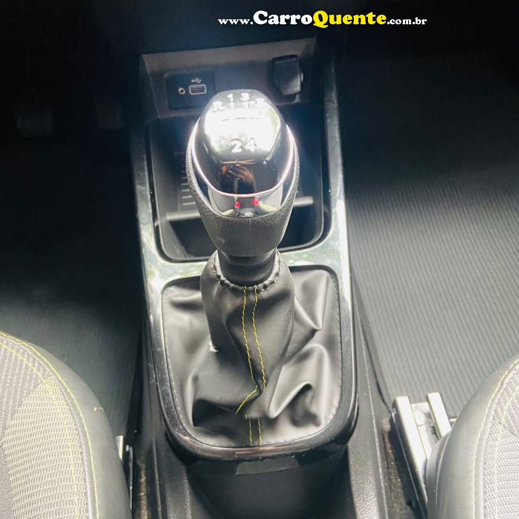 RENAULT KWID 1.0 12V SCE OUTSIDER 2025 - Loja