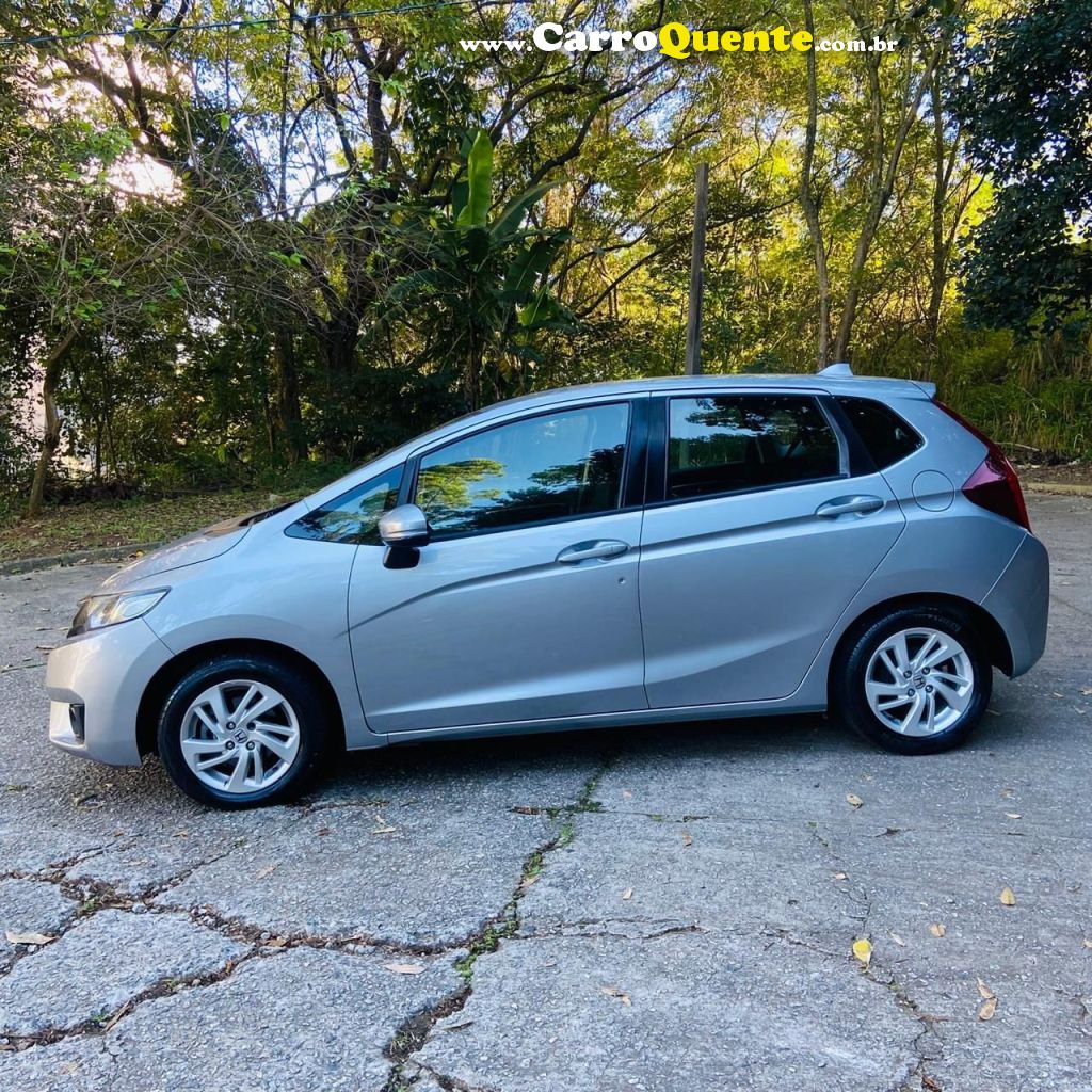HONDA FIT 1.5 LX 16V 2017 - Loja