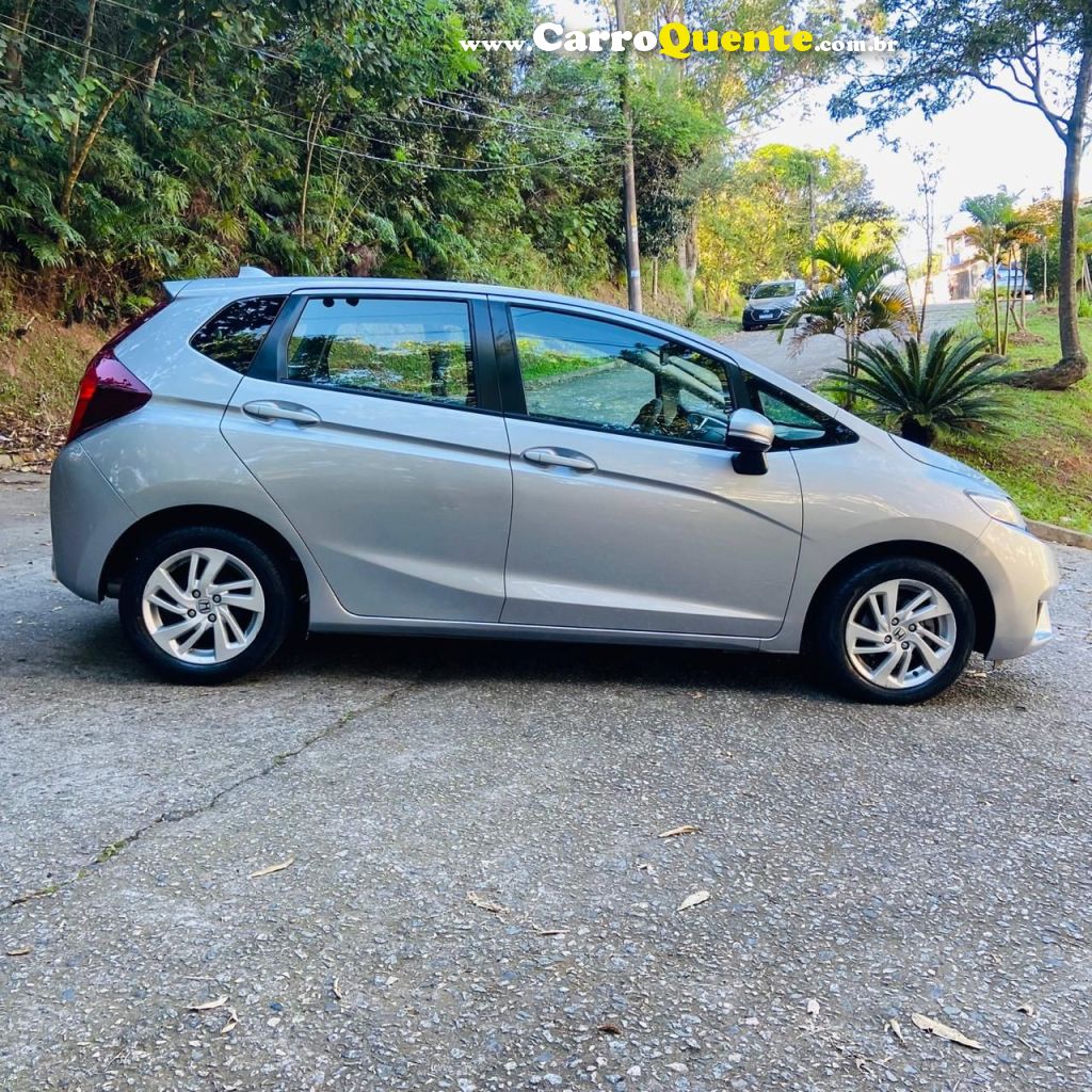 HONDA FIT 1.5 LX 16V 2017 - Loja