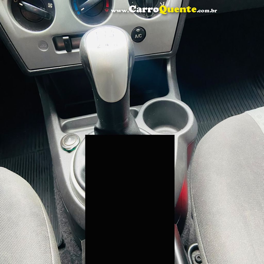 FORD FIESTA 1.6 MPI HATCH 8V 2011 - Loja