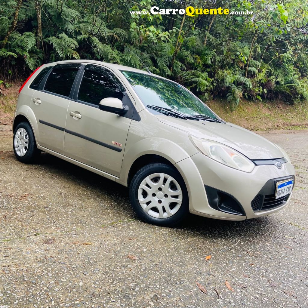 FORD FIESTA 1.6 MPI HATCH 8V 2011 - Loja