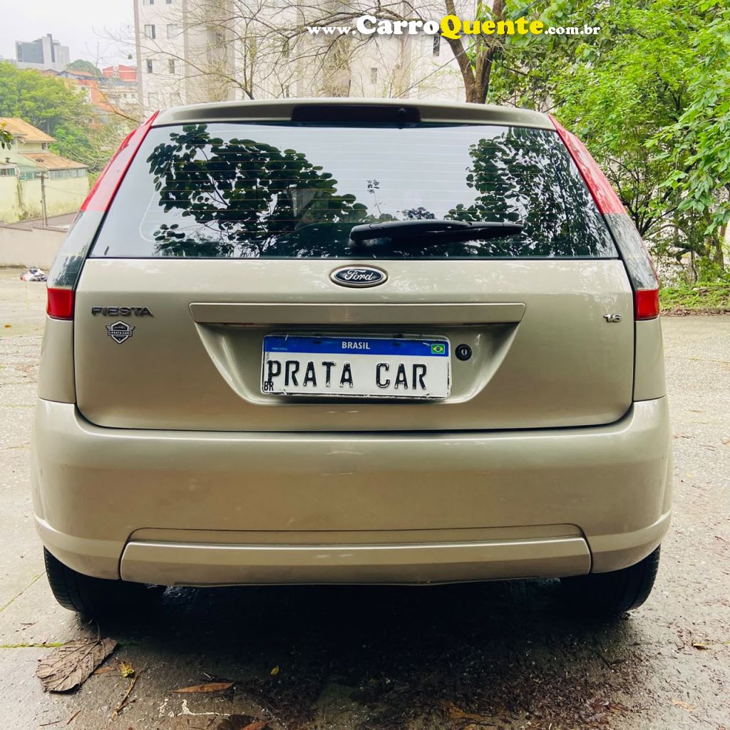 FORD FIESTA 1.6 MPI HATCH 8V 2011 - Loja