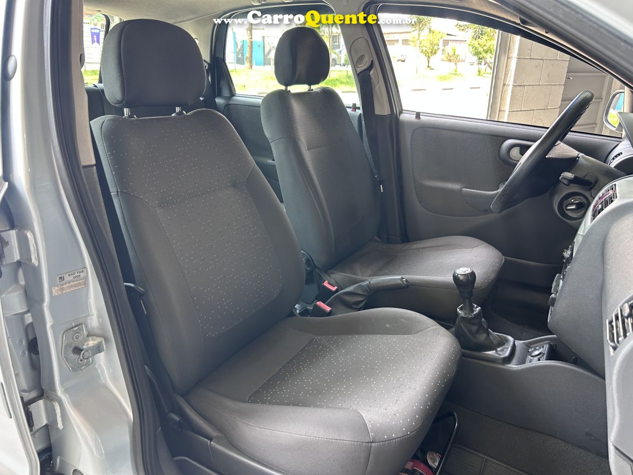 CHEVROLET   CORSA HAT. PREMIUM 1.4 8V ECONOFLEX 5P   PRATA 2010 1.4 GASOLINA - Loja