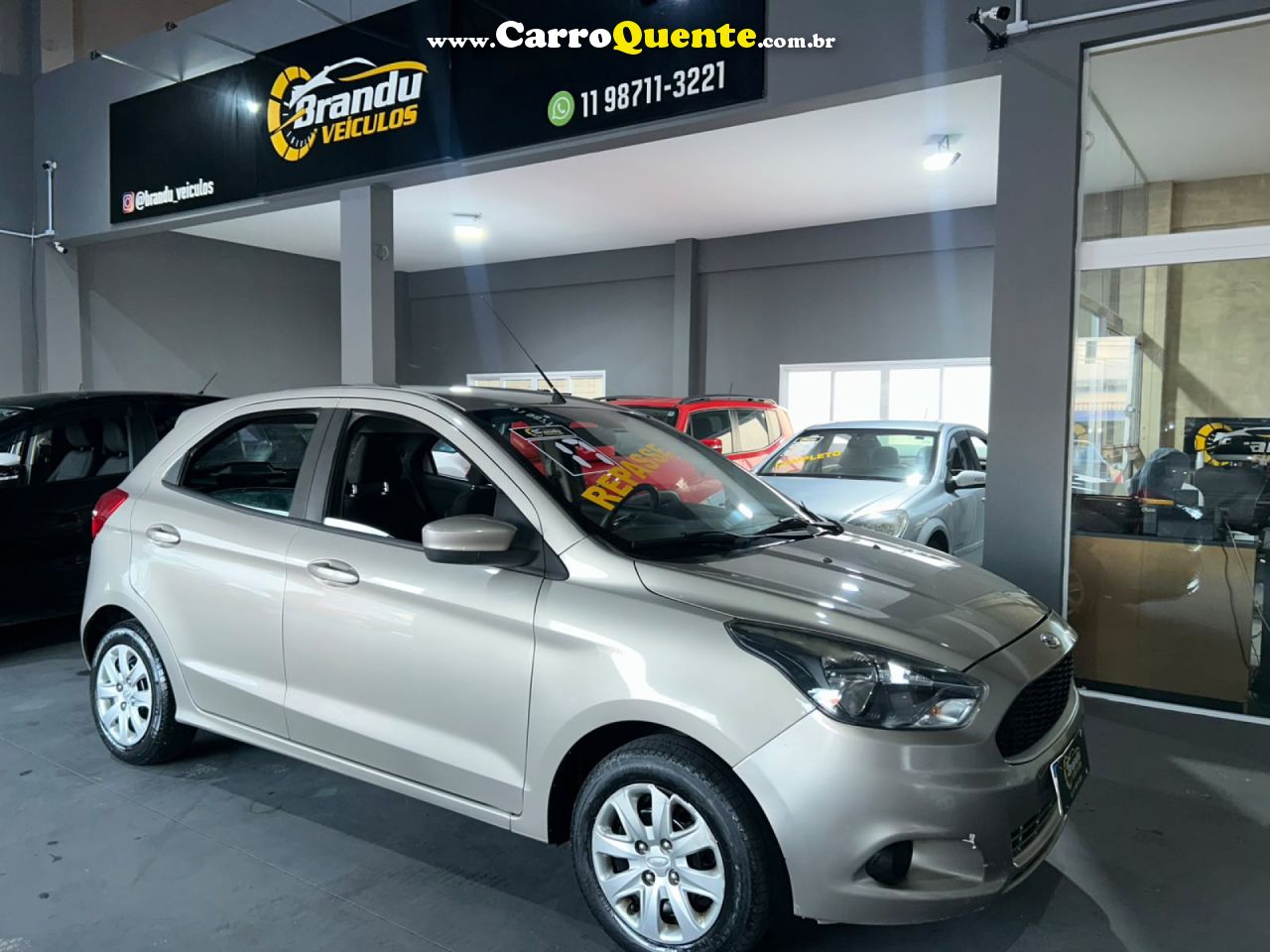 FORD   KA 1.0 SESE PLUS TIVCT FLEX 5P   PRATA 2017 1.0 FLEX - Loja
