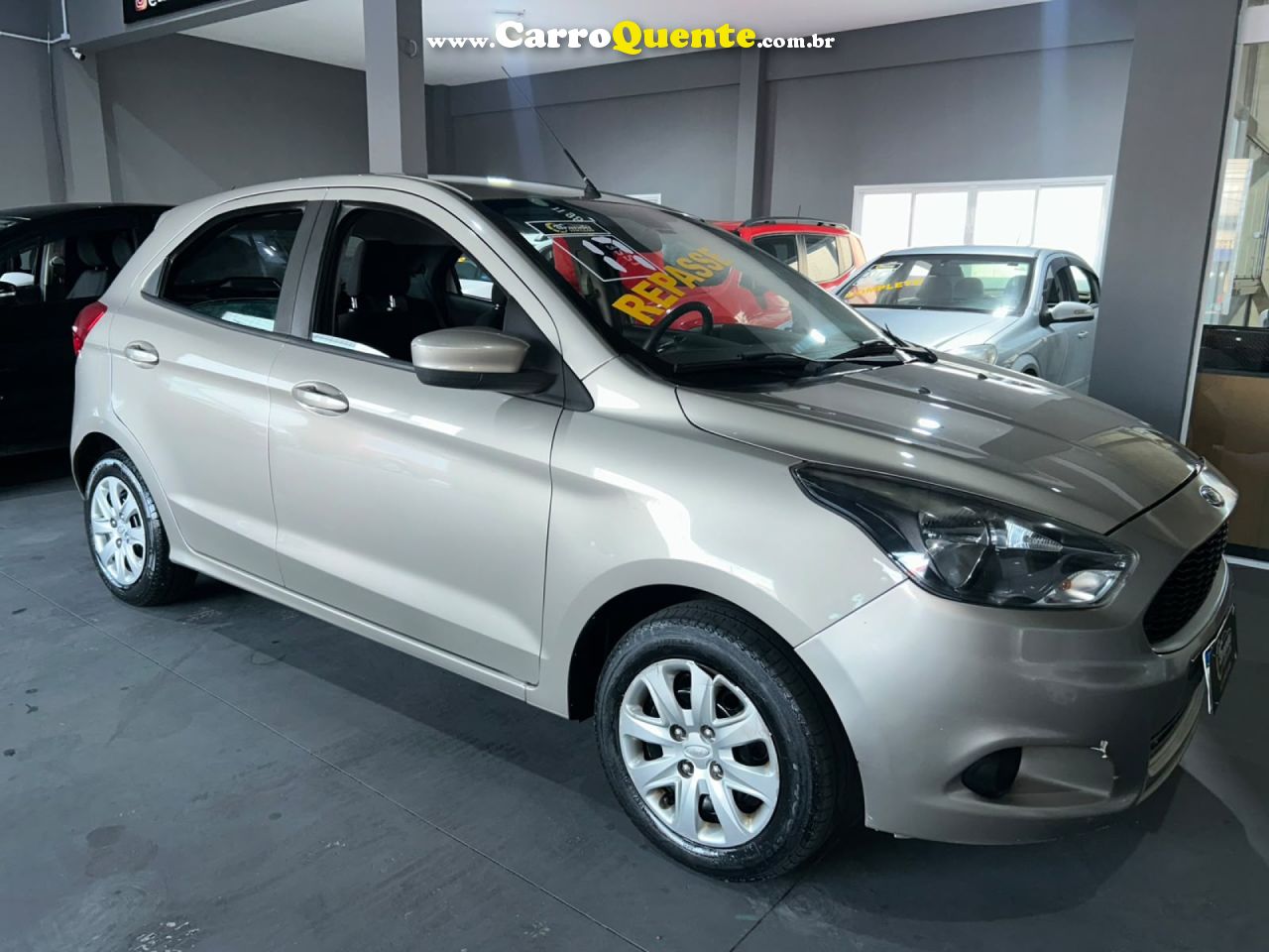 FORD   KA 1.0 SESE PLUS TIVCT FLEX 5P   PRATA 2017 1.0 FLEX - Loja