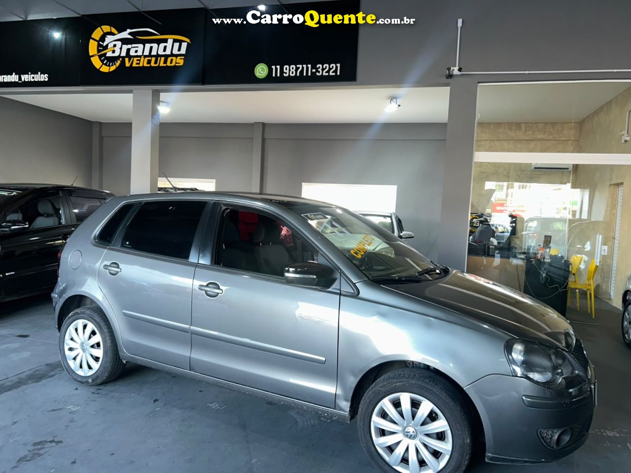 VOLKSWAGEN   POLO 1.6 MIS.OURO 1.6 MI TOT.FLEX 8V 5P   CINZA 2011 1.6 GASOLINA - Loja