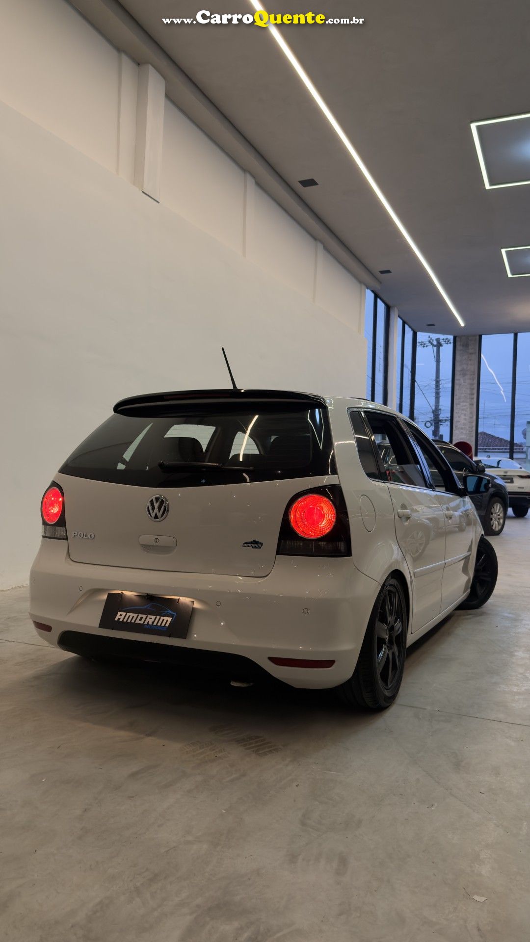 VOLKSWAGEN   POLO SPORTLINE I MOTION 1.6 T.FLEX 5P   BRANCO 2013 1.6 GASOLINA - Loja