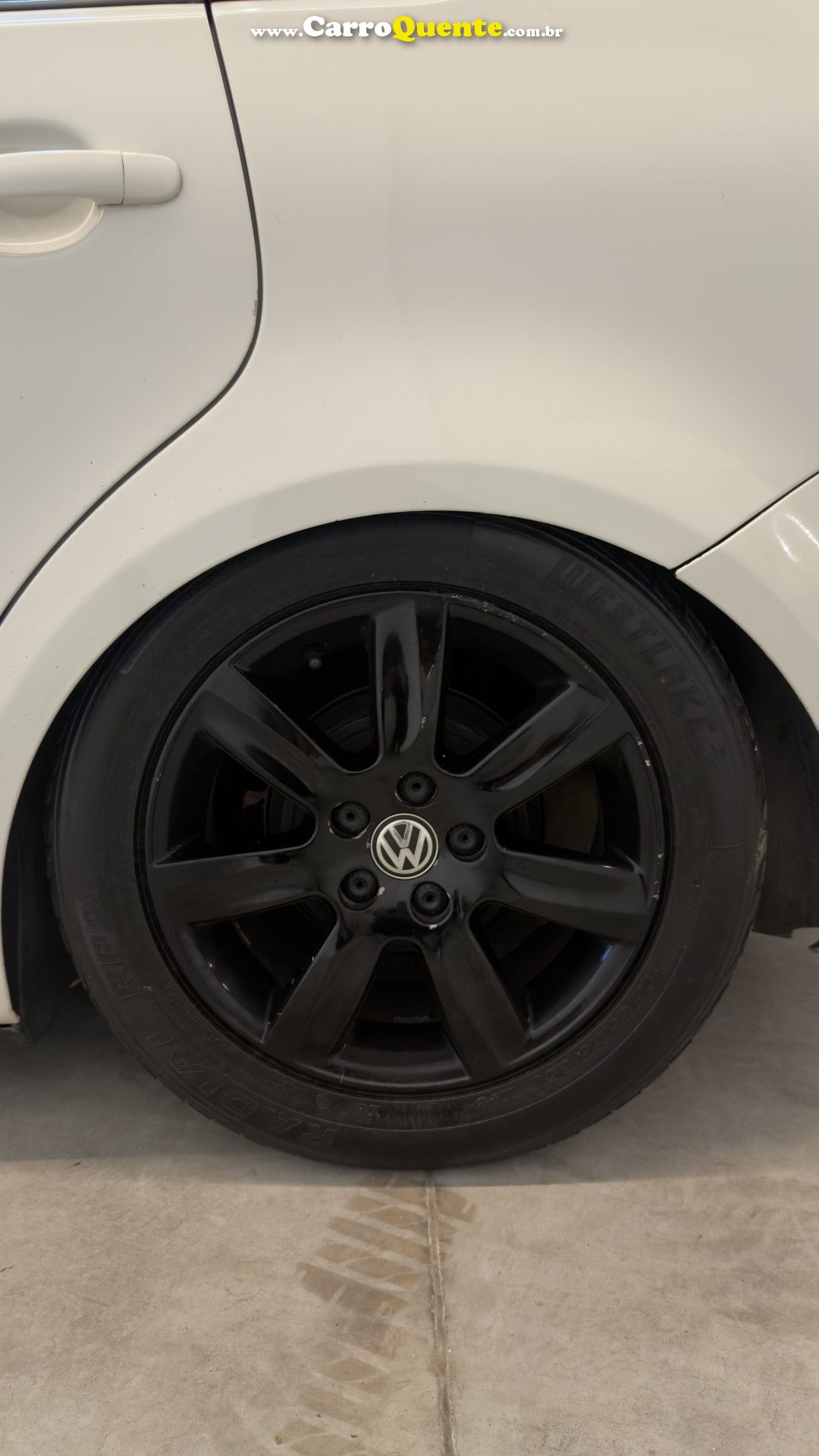 VOLKSWAGEN   POLO SPORTLINE I MOTION 1.6 T.FLEX 5P   BRANCO 2013 1.6 GASOLINA - Loja