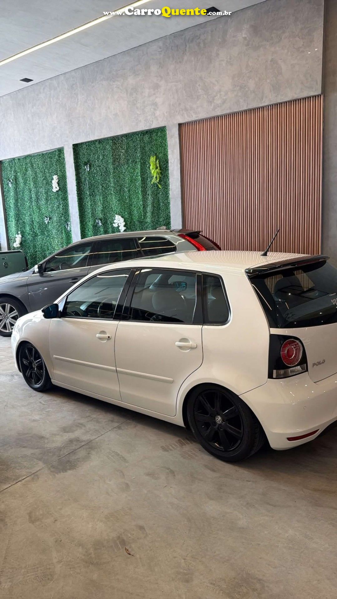 VOLKSWAGEN   POLO SPORTLINE I MOTION 1.6 T.FLEX 5P   BRANCO 2013 1.6 GASOLINA - Loja