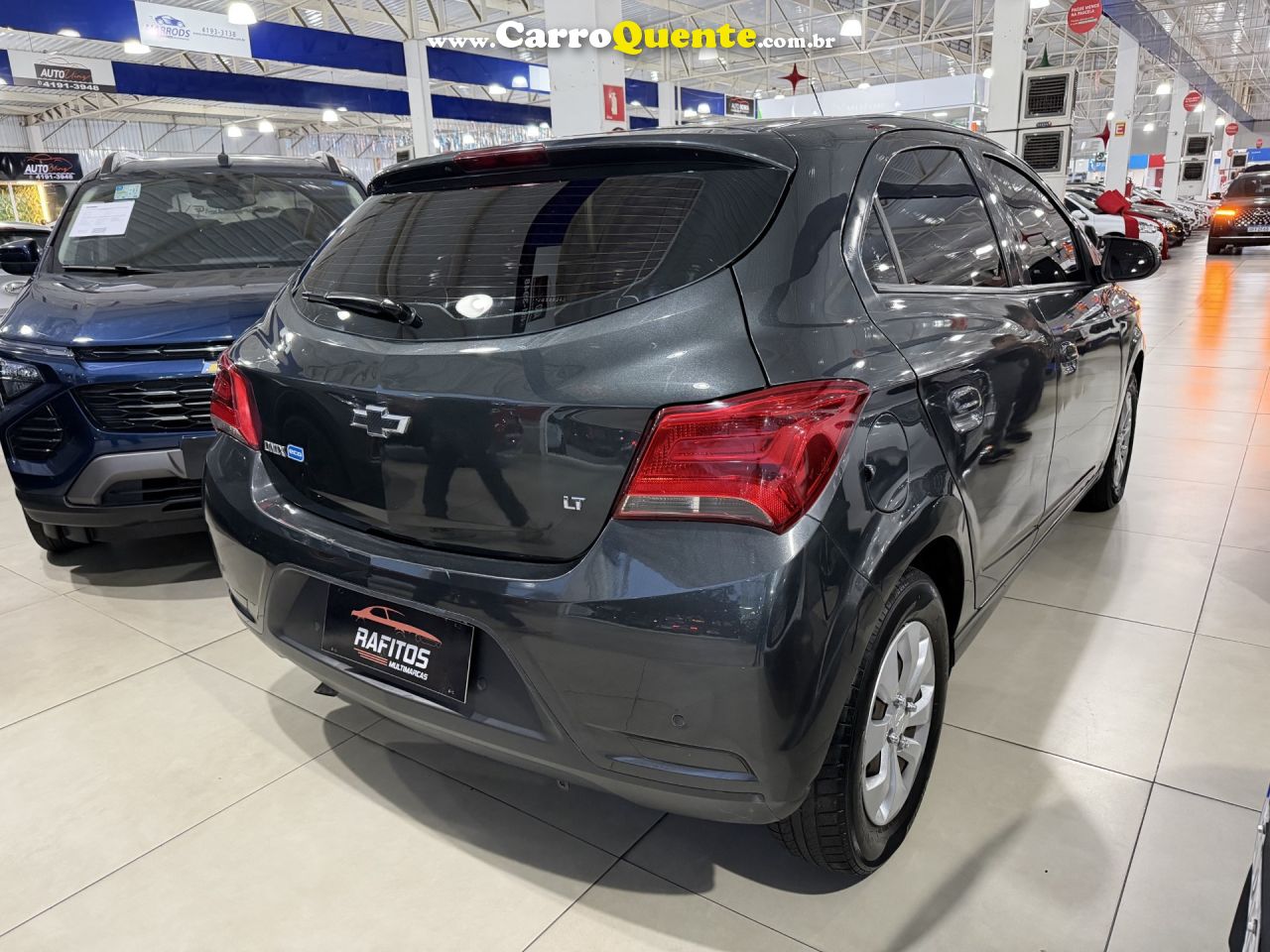 CHEVROLET   ONIX HATCH LT 1.0 8V FLEXPOWER 5P MEC.   CINZA 2018 1.0 FLEX - Loja