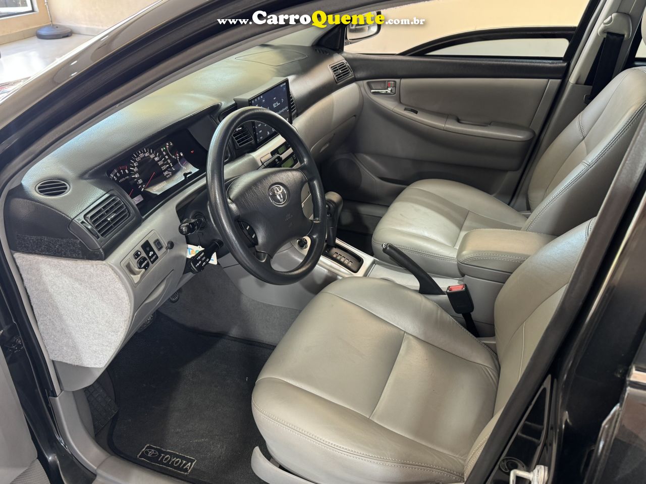 TOYOTA   COROLLA SE-G 1.81.8 FLEX 16V AUT.   PRETO 2006 1.8 GASOLINA - Loja