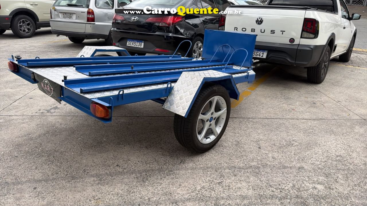R/RECLAL CA RC   TROMAR MJ    AZUL 2011 0.0 GASOLINA - Loja