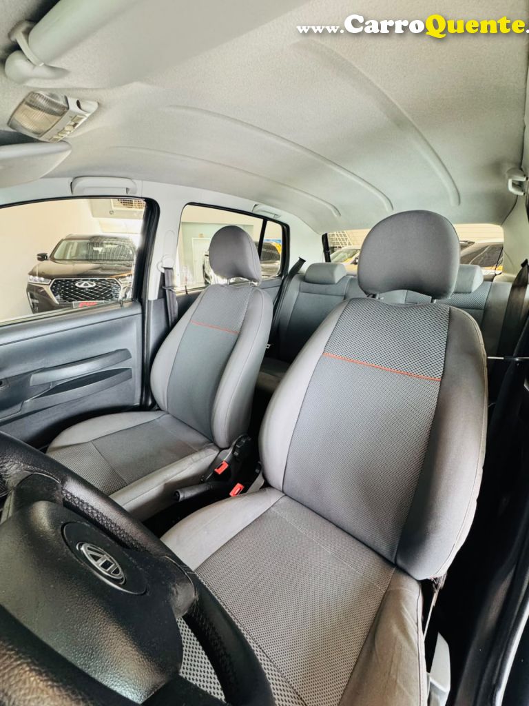 VOLKSWAGEN   FOX PLUS 1.0MI 1.0MI TOTAL FLEX 8V 4P   PRETO 2009 1.0 FLEX - Loja