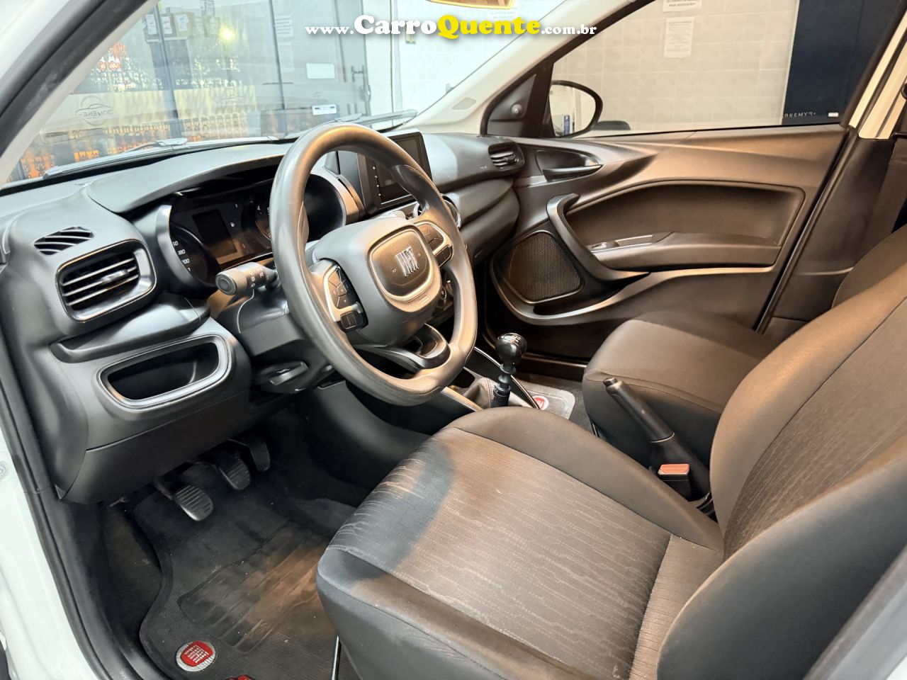 FIAT   ARGO 1.0 6V FLEX.   BRANCO 2023 1.0 FLEX - Loja