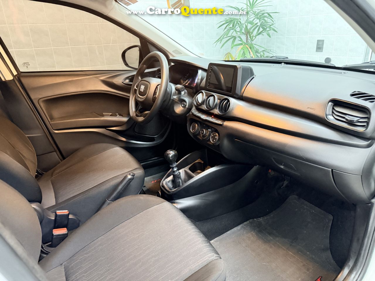 FIAT   ARGO 1.0 6V FLEX.   BRANCO 2023 1.0 FLEX - Loja