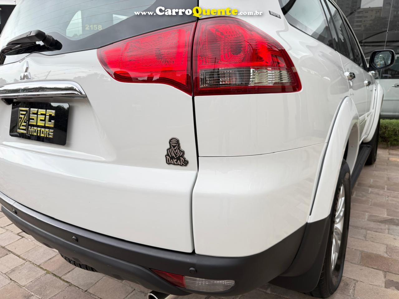 MITSUBISHI   PAJERO DAKARHPE 3.5 4X4 FLEX 5P AUT.   BRANCO 2015 3.5 FLEX - Loja