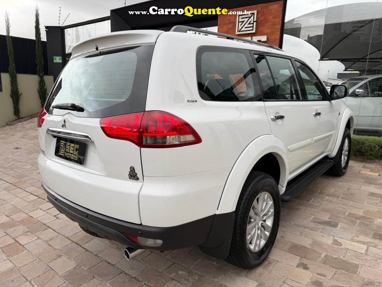 MITSUBISHI   PAJERO DAKARHPE 3.5 4X4 FLEX 5P AUT.   BRANCO 2015 3.5 FLEX - Loja
