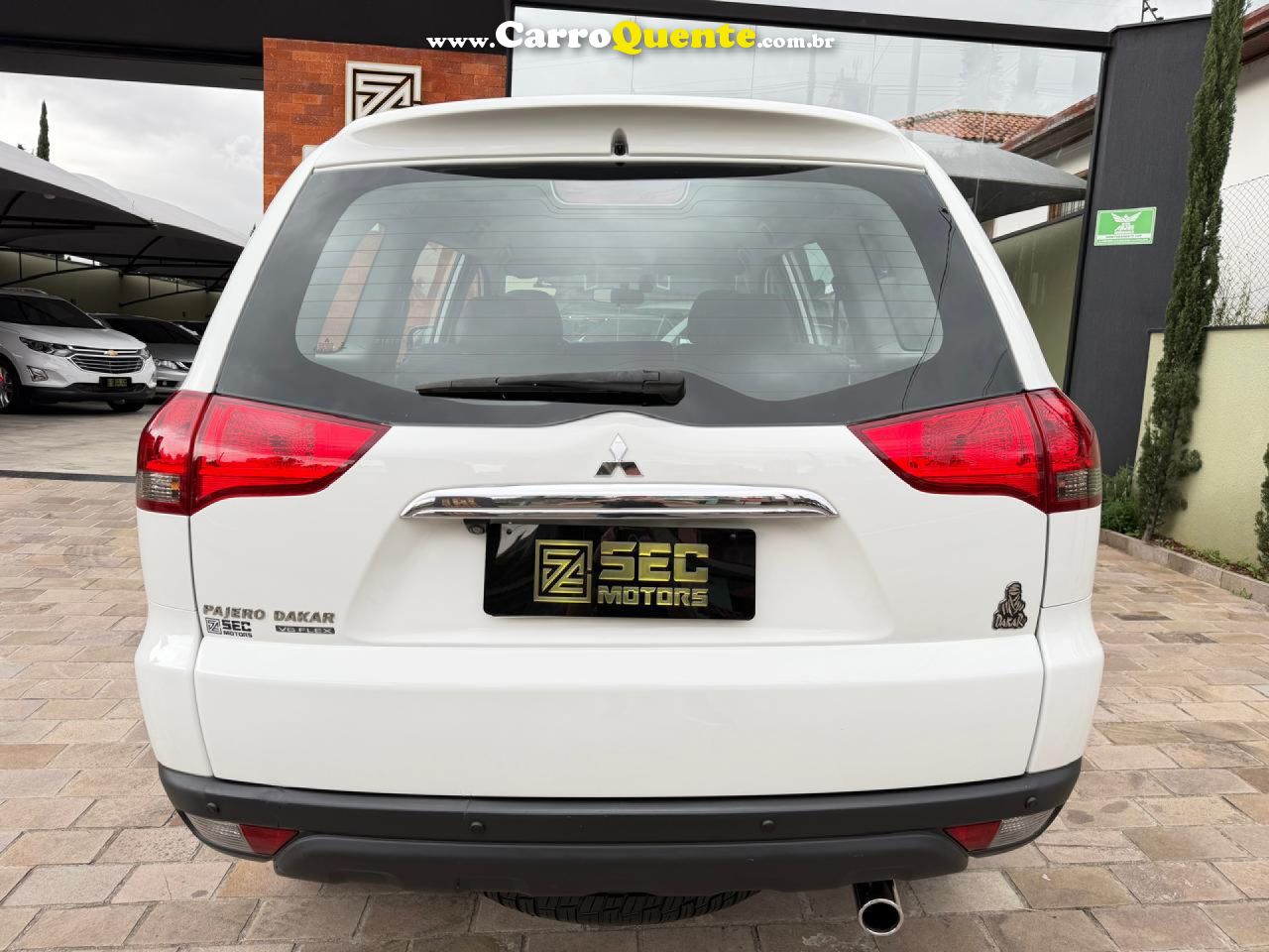 MITSUBISHI   PAJERO DAKARHPE 3.5 4X4 FLEX 5P AUT.   BRANCO 2015 3.5 FLEX - Loja