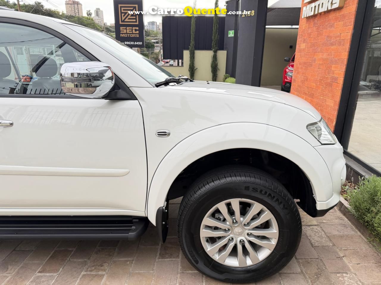 MITSUBISHI   PAJERO DAKARHPE 3.5 4X4 FLEX 5P AUT.   BRANCO 2015 3.5 FLEX - Loja