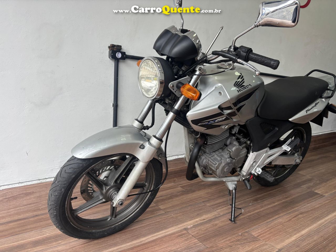 HONDA   CBX 250 TWISTER   PRATA 2007 250 GASOLINA - Loja