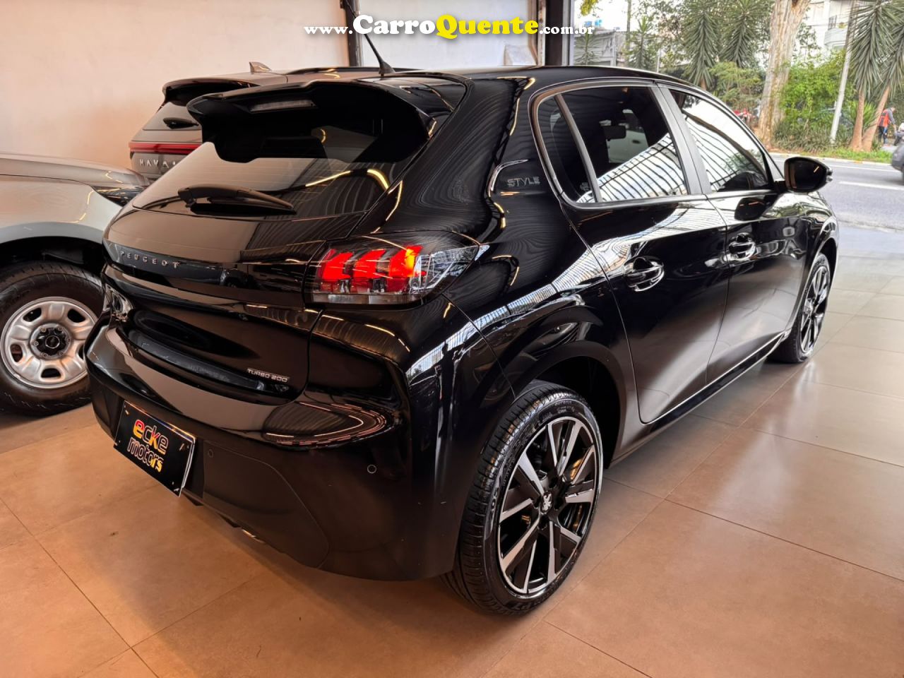 PEUGEOT   208 STYLE TURBO T200   PRETO 2024 1.0  FLEX - Loja