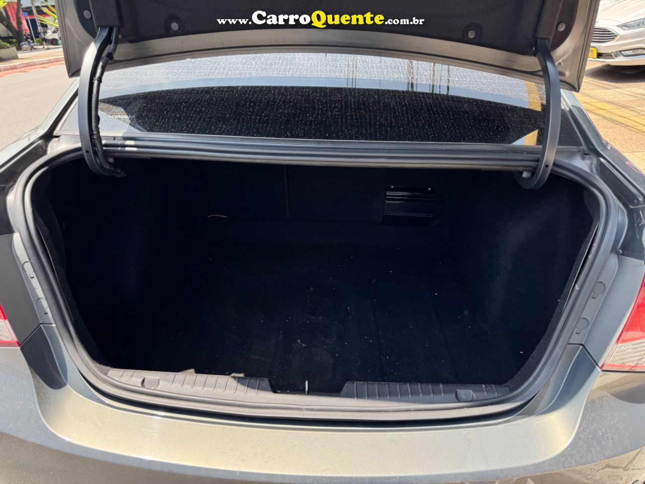 CHEVROLET CRUZE 1.8 LT 16V 2012 - Loja