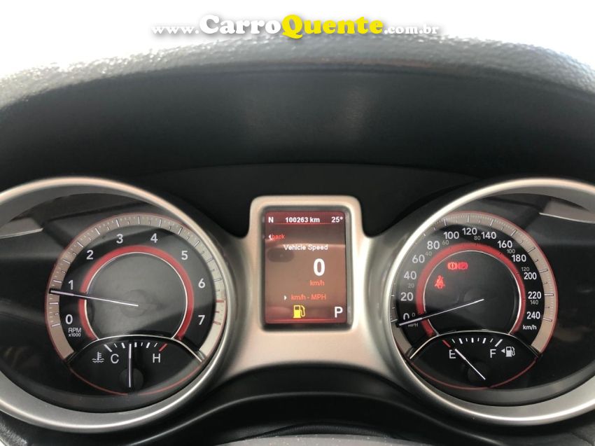 Fiat FREEMONT 2.4 PRECISION 16V GASOLINA 4P AUTOMÁTICO - Loja