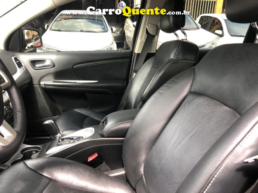 Fiat FREEMONT 2.4 PRECISION 16V GASOLINA 4P AUTOMÁTICO - Loja