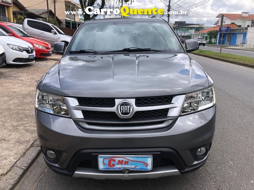 Fiat FREEMONT 2.4 PRECISION 16V GASOLINA 4P AUTOMÁTICO - Loja