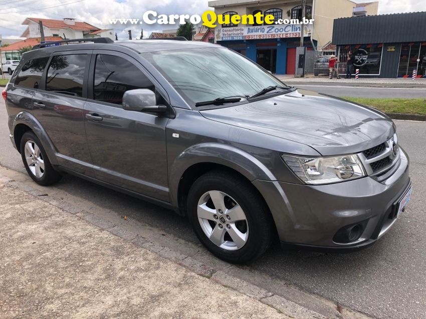 Fiat FREEMONT 2.4 PRECISION 16V GASOLINA 4P AUTOMÁTICO - Loja
