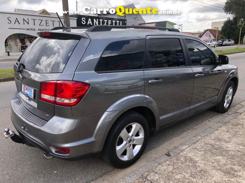 Fiat FREEMONT 2.4 PRECISION 16V GASOLINA 4P AUTOMÁTICO - Loja