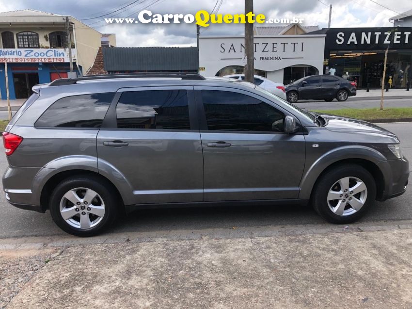 Fiat FREEMONT 2.4 PRECISION 16V GASOLINA 4P AUTOMÁTICO - Loja
