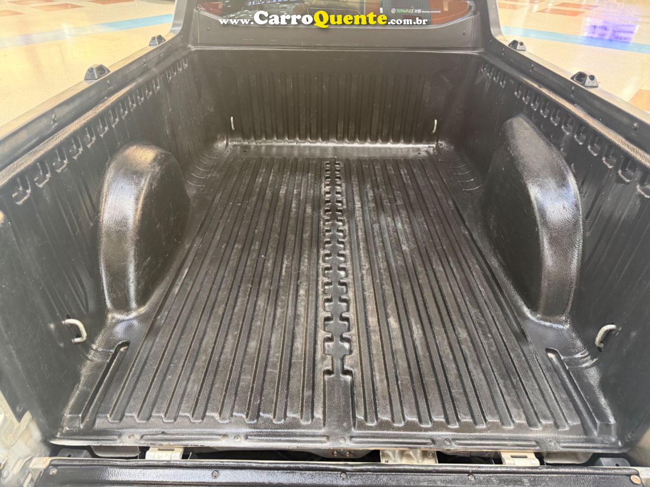 VOLKSWAGEN SAVEIRO 1.6 MSI ROBUST CS 16V 2024 - Loja