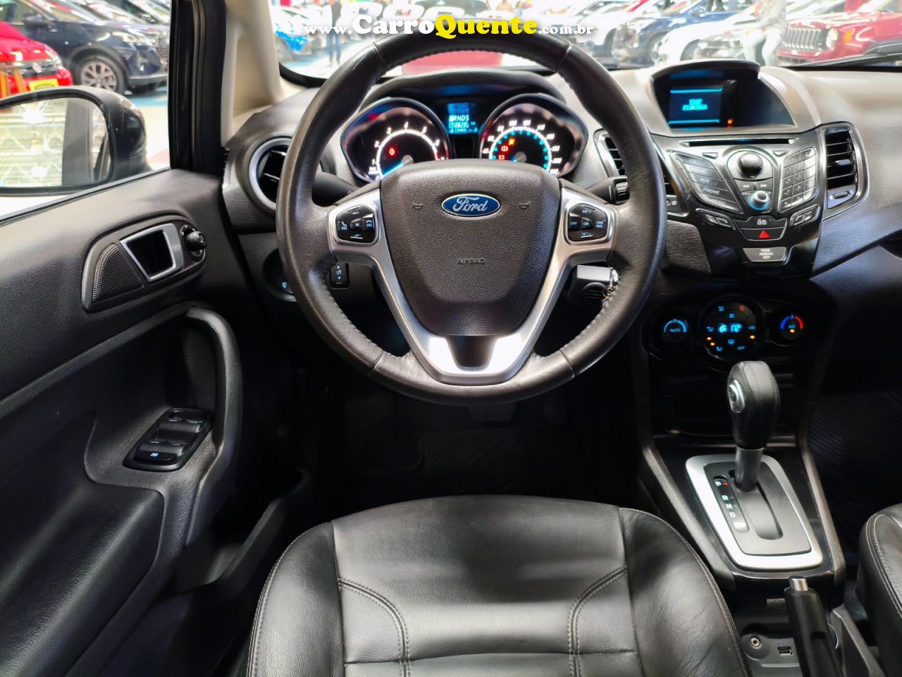 FORD FIESTA 1.6 TITANIUM SEDAN 16V 2015 - Loja
